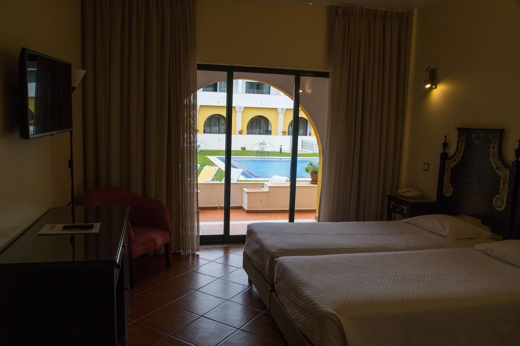 Hotel Dom Fernando Евора Екстериор снимка